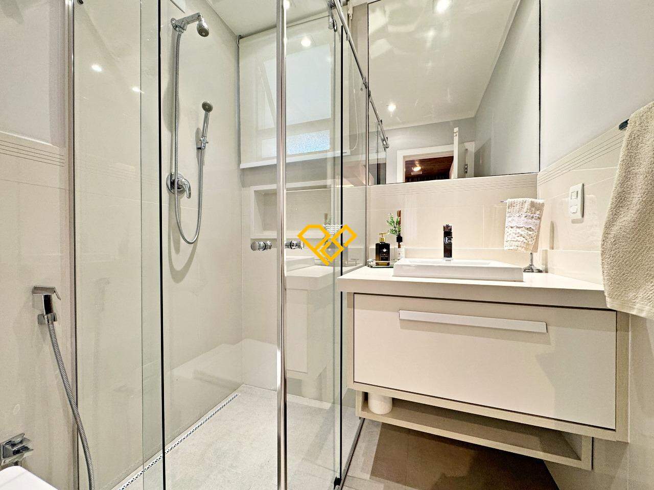 Apartamento à venda no Boqueirão: Wc social