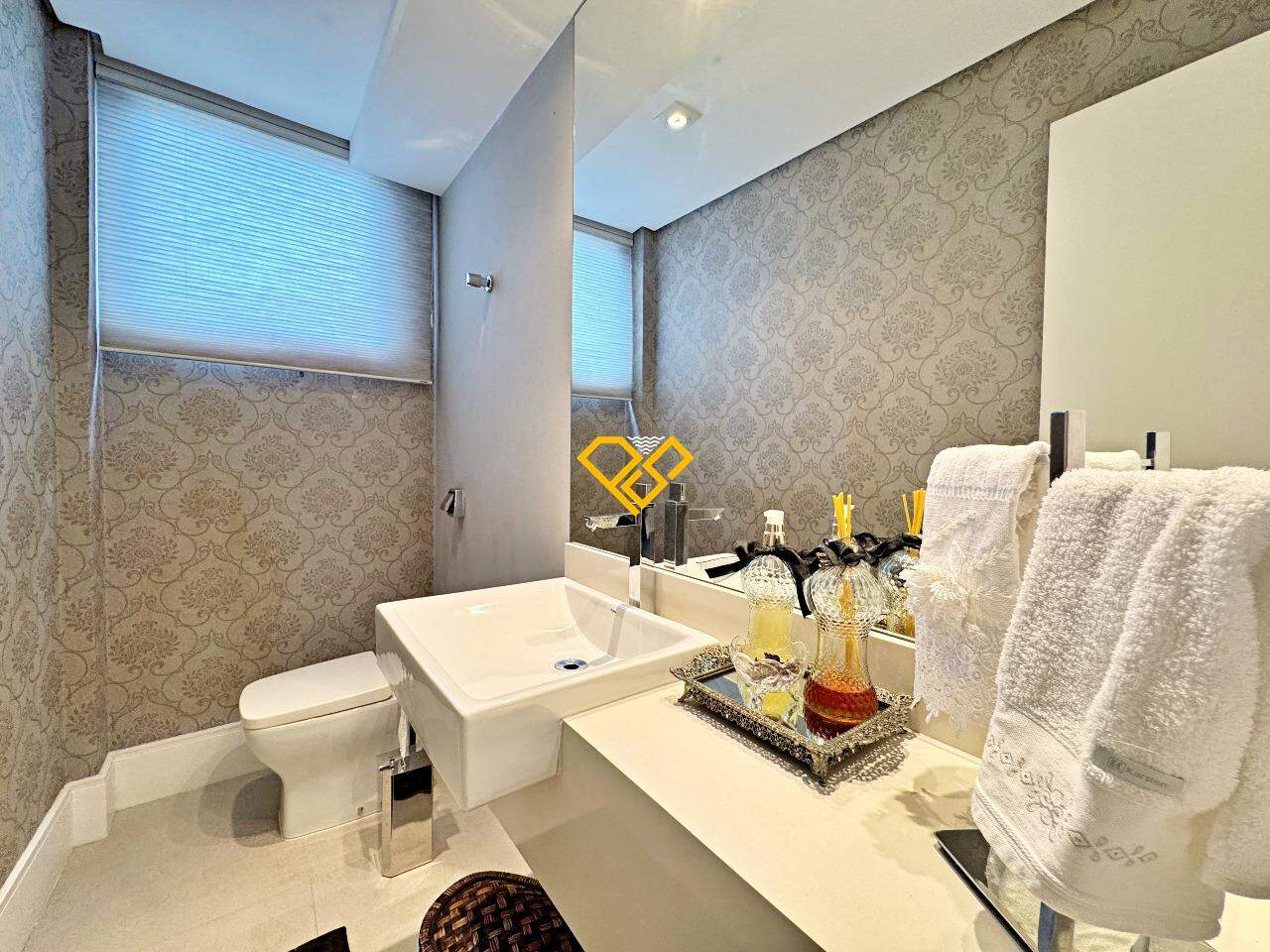 Apartamento à venda no Boqueirão: Lavabo