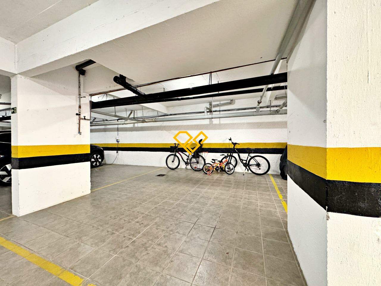 Apartamento à venda no Boqueirão: Garagem