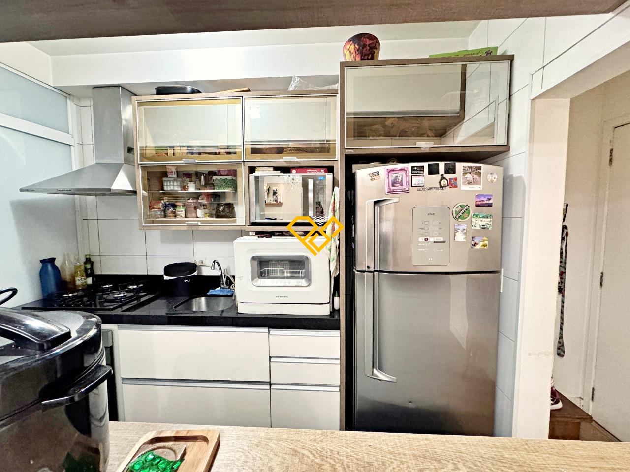 Apartamento à venda no Encruzilhada: Cozinha