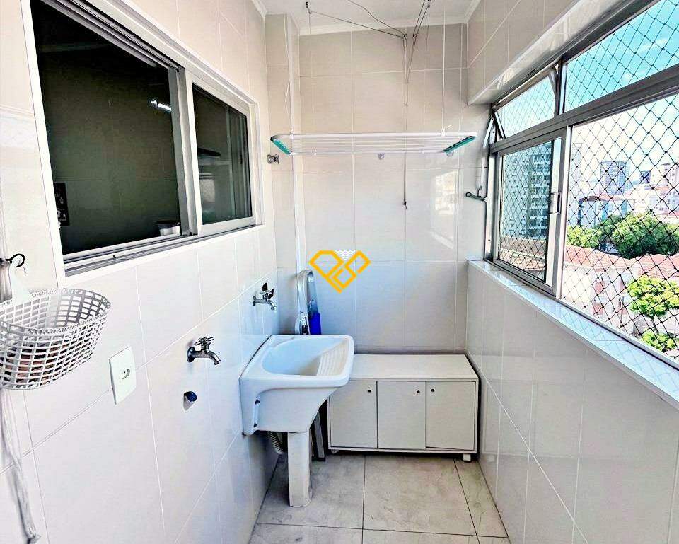 Apartamento à venda no Ponta da Praia: Área de serviço
