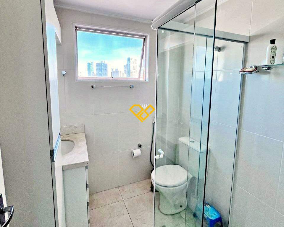 Apartamento à venda no Ponta da Praia: Wc social