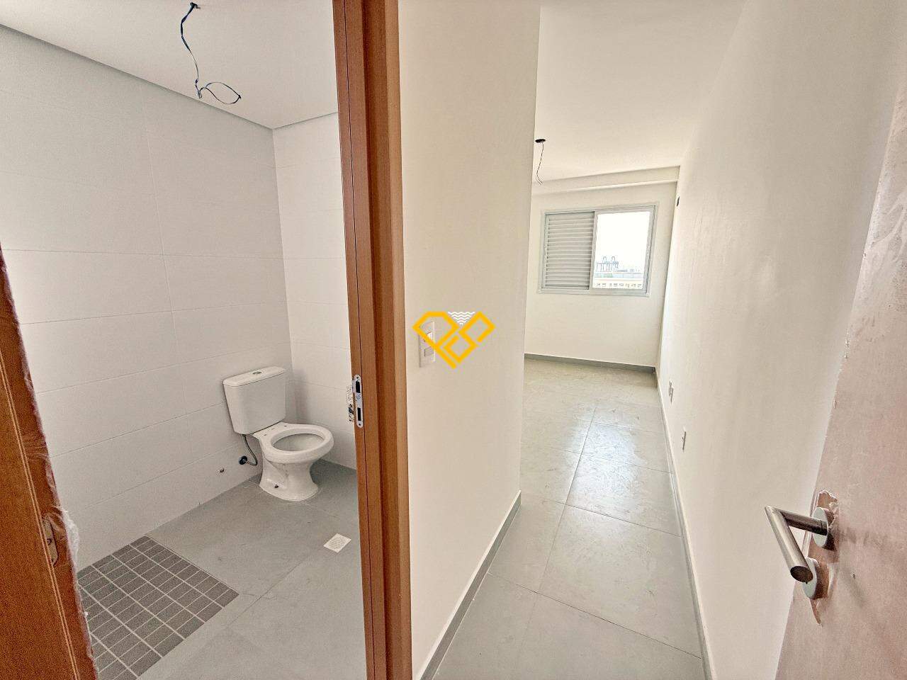 Apartamento à venda no Ponta da Praia: Suíte 1