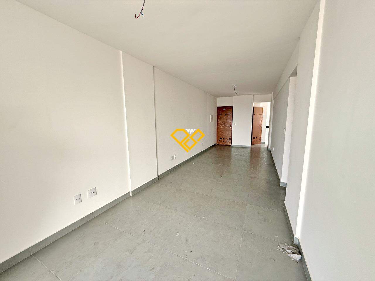 Apartamento à venda no Ponta da Praia: Sala