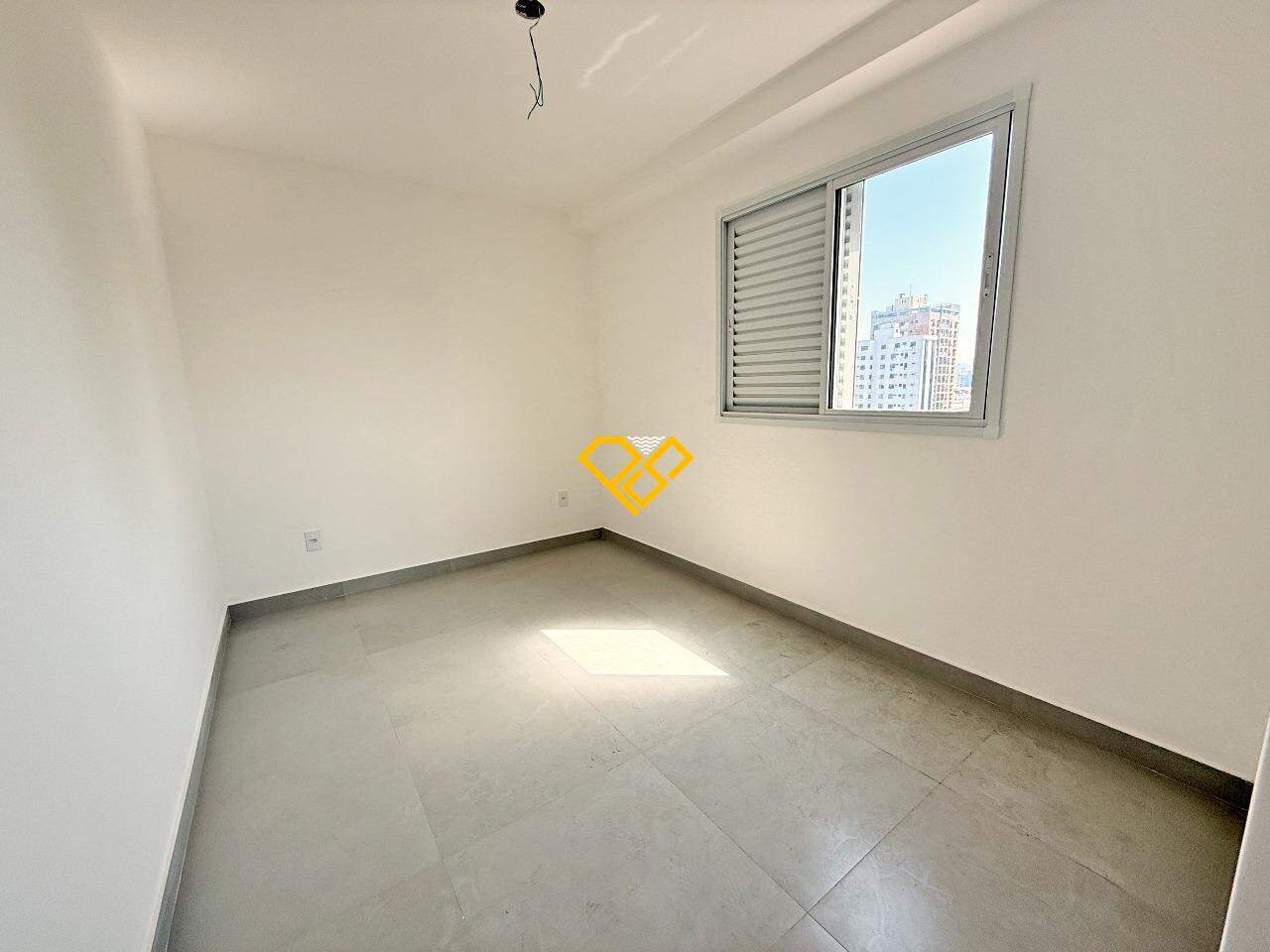 Apartamento à venda no Ponta da Praia: Suíte 2