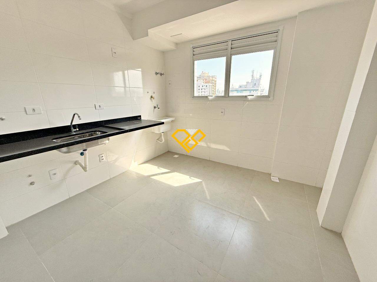 Apartamento à venda no Ponta da Praia: Cozinha