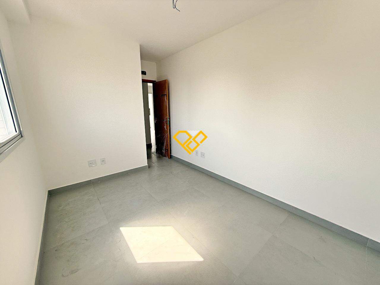 Apartamento à venda no Ponta da Praia: Suíte 2
