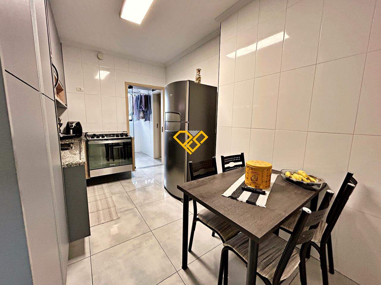 Apartamento à venda no Embaré: Cozinha