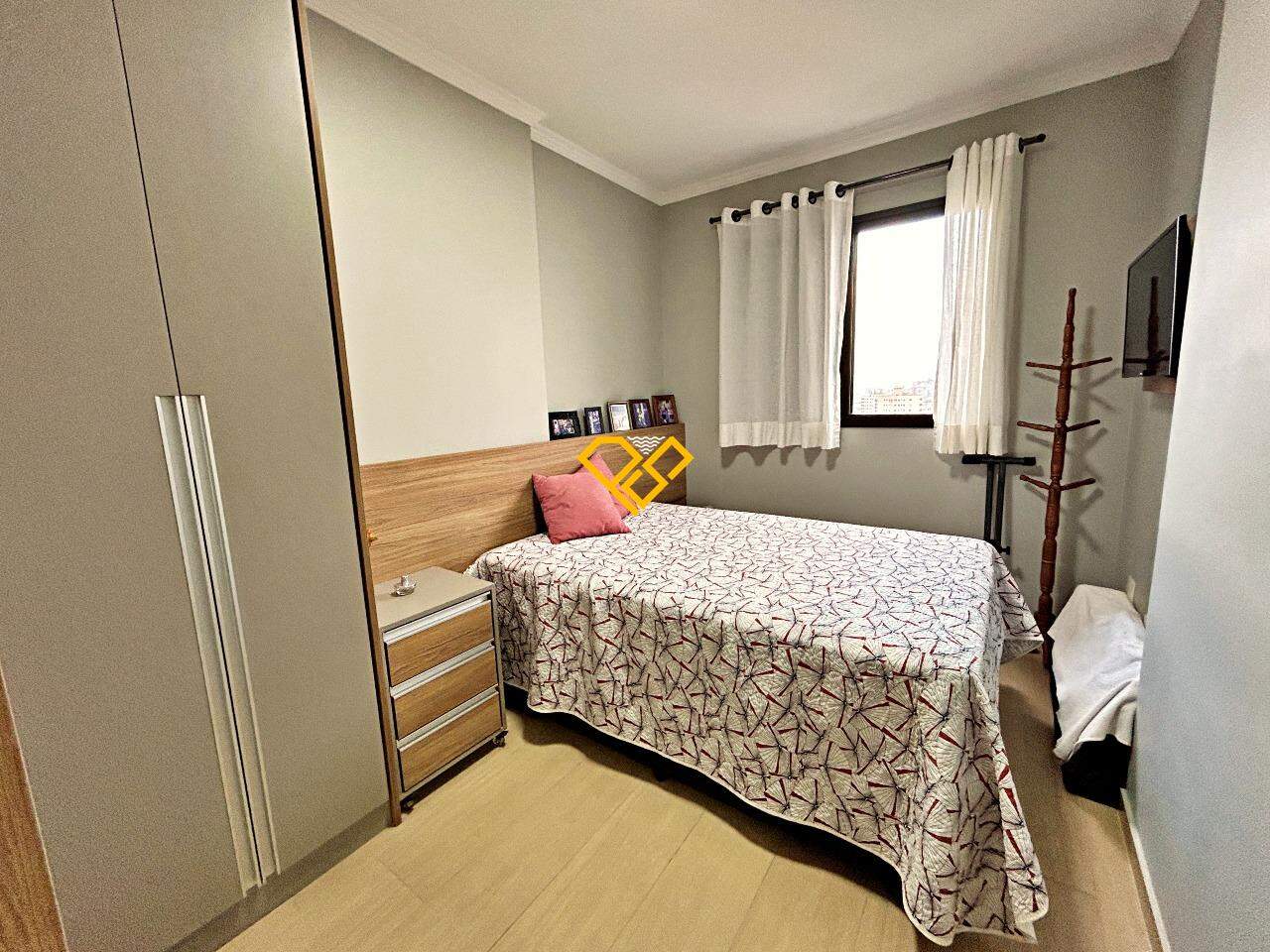 Apartamento à venda no Embaré: Dormitório 1
