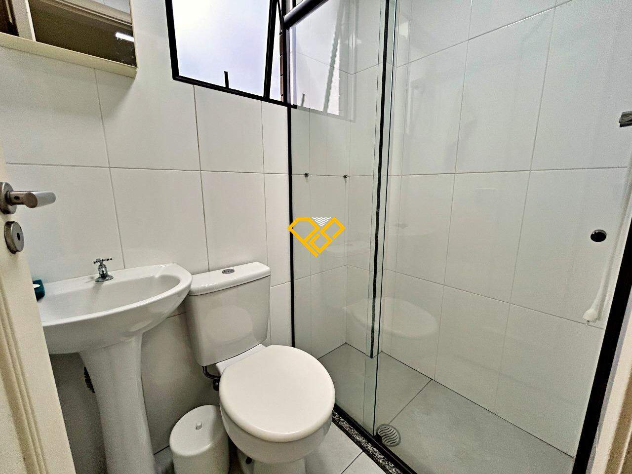 Apartamento à venda no Embaré: Wc de serviço
