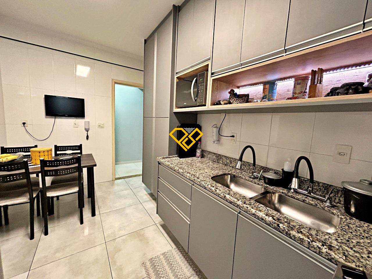 Apartamento à venda no Embaré: Cozinha