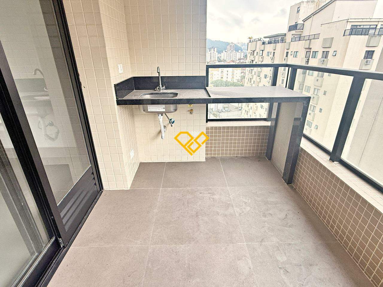 Apartamento à venda no José Menino: Varanda