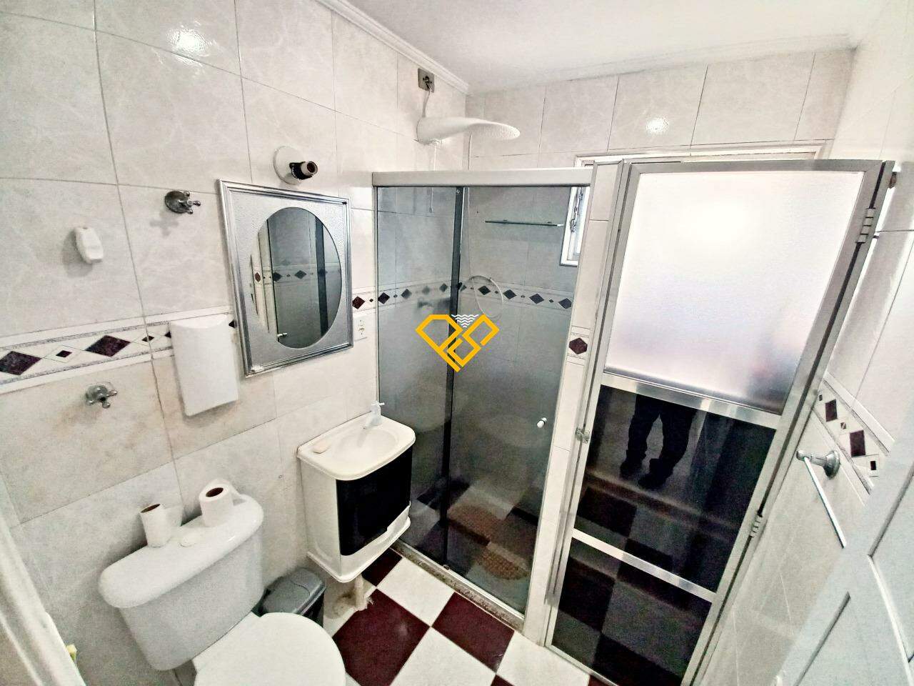 Apartamento à venda no Encruzilhada: Wc social