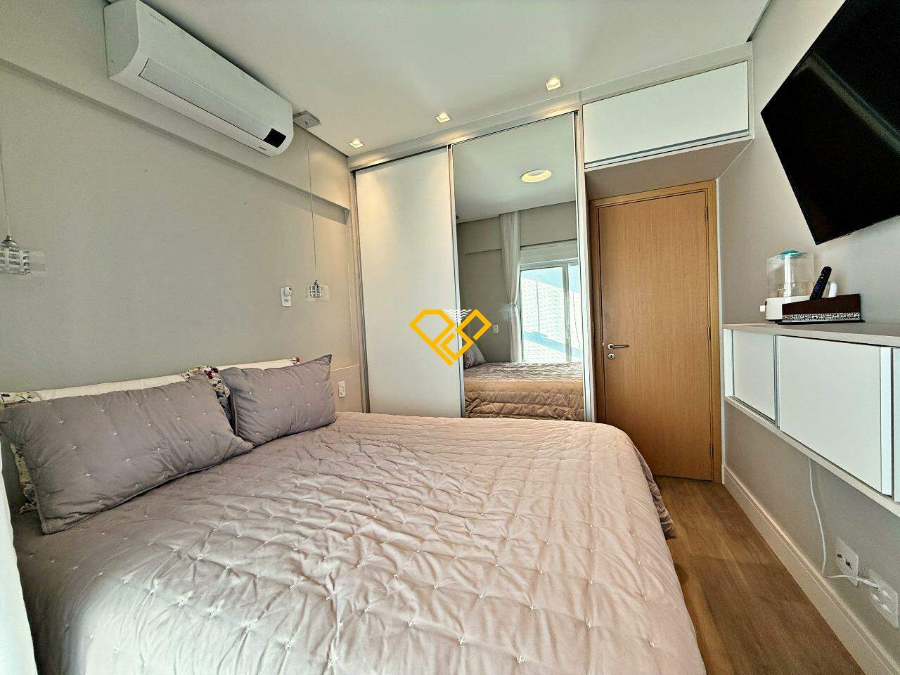 Apartamento à venda no Campo Grande: Dormitório 1 - suíte