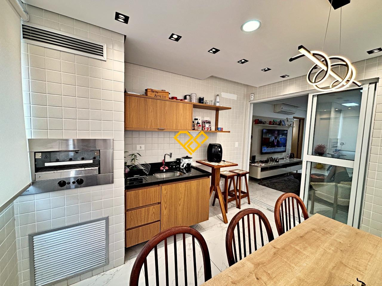 Apartamento à venda no Boqueirão: Varanda com churrasqueira