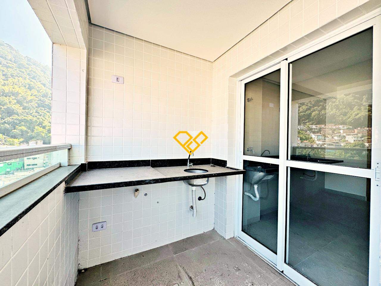 Apartamento à venda no Marapé: Varanda