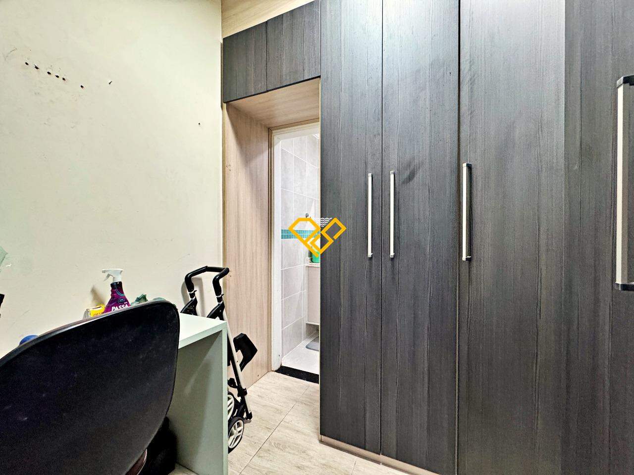 Sobreposta Baixa à venda no Boqueirão: Closet da suíte 2