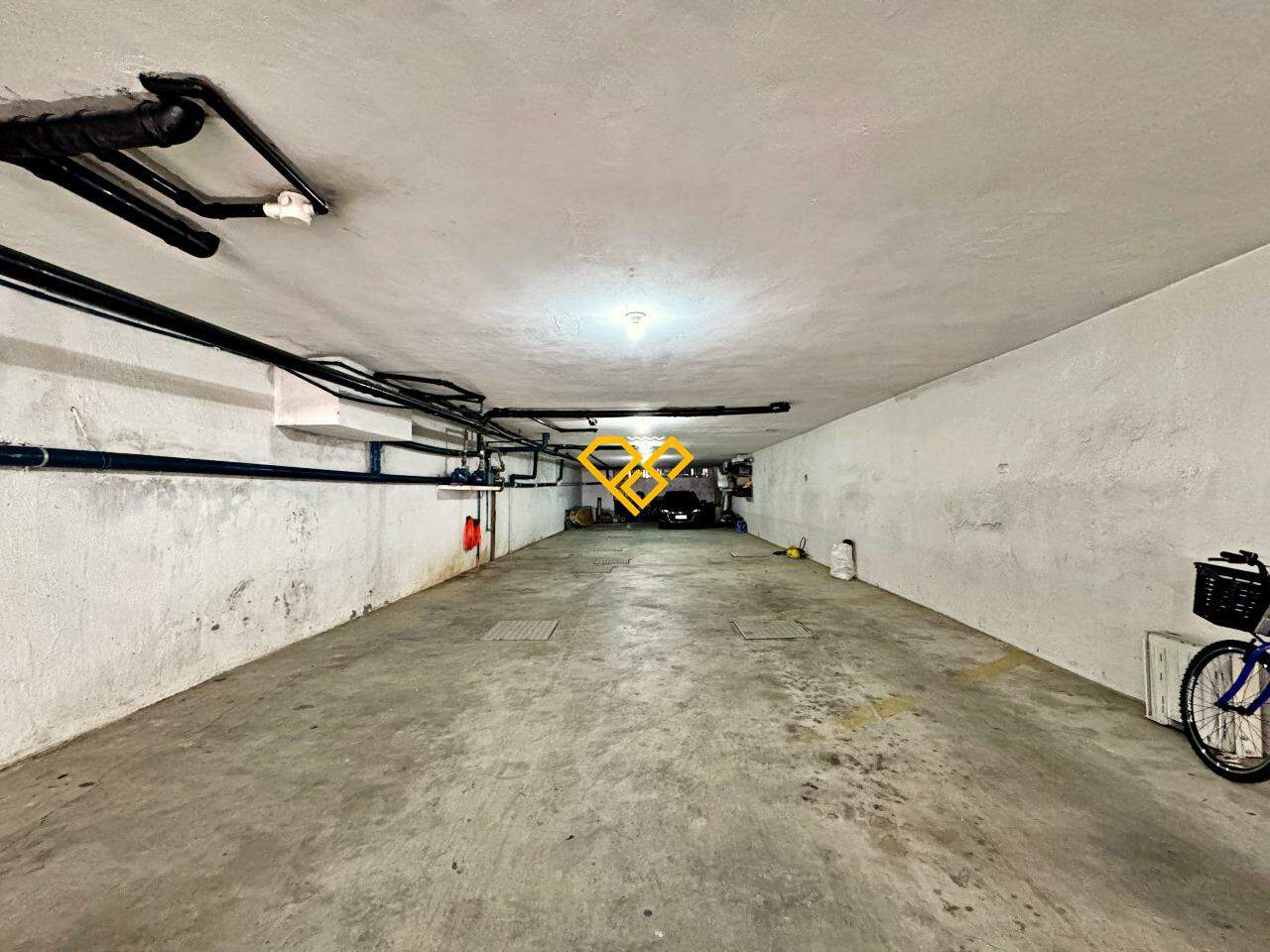 Sobreposta Baixa à venda no Boqueirão: Garagem no subsolo