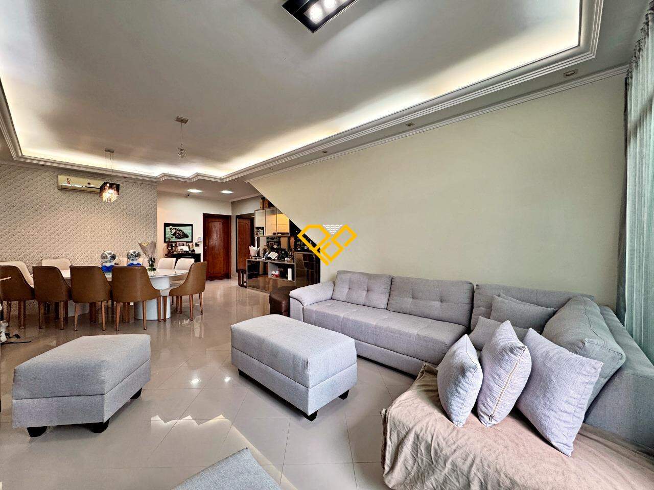 Sobreposta Baixa à venda no Boqueirão: Sala