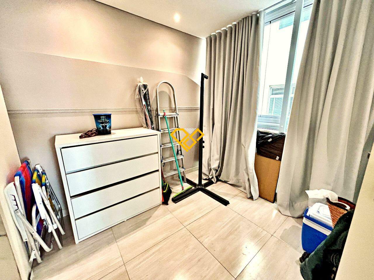 Garden à venda no Gonzaga: Dependência