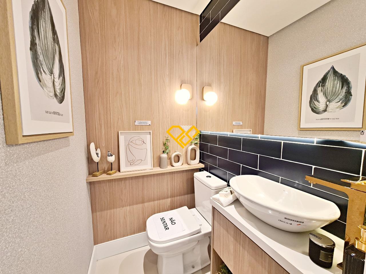 Apartamento à venda no Ponta da Praia: 