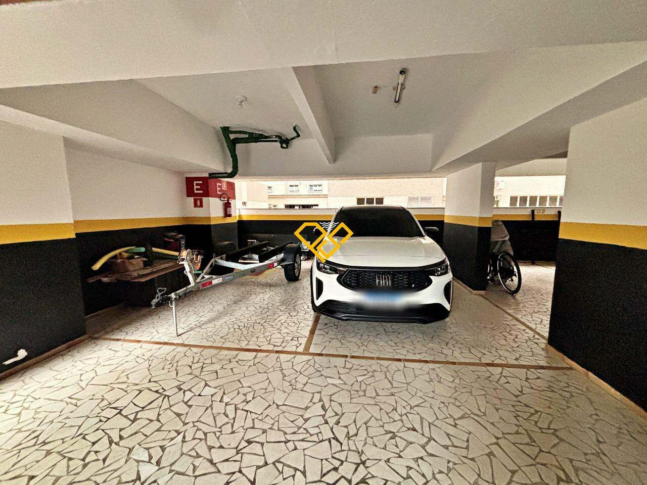 Apartamento à venda no Vila Rica: Garagem
