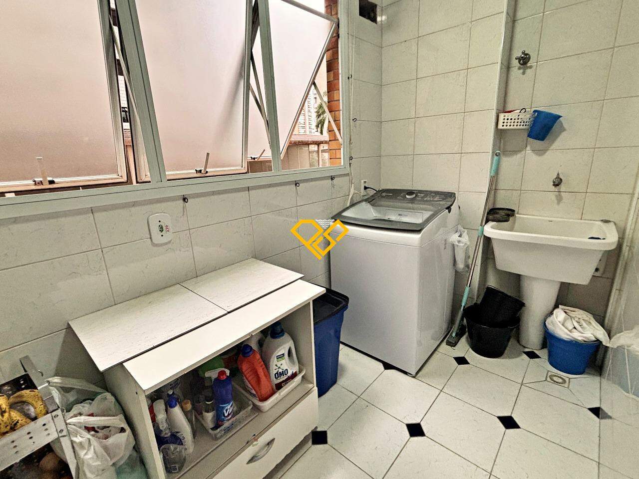 Apartamento à venda no Vila Rica: Área de serviço