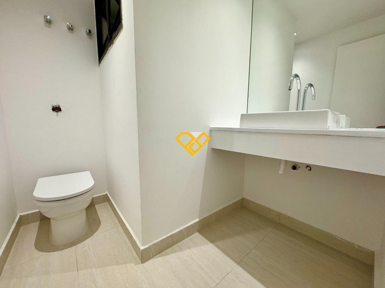 Apartamento à venda no Boqueirão: Lavabo