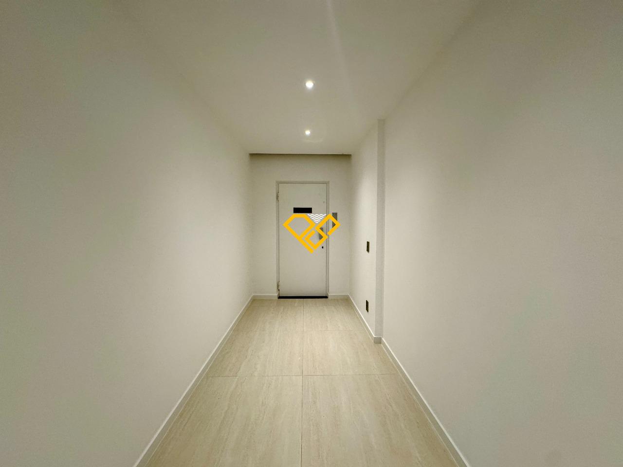 Apartamento à venda no Boqueirão: Hall privativo