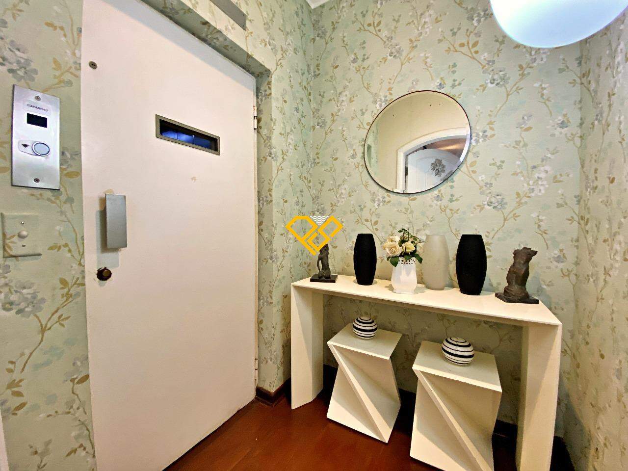 Apartamento à venda no Boqueirão: Hall privativo