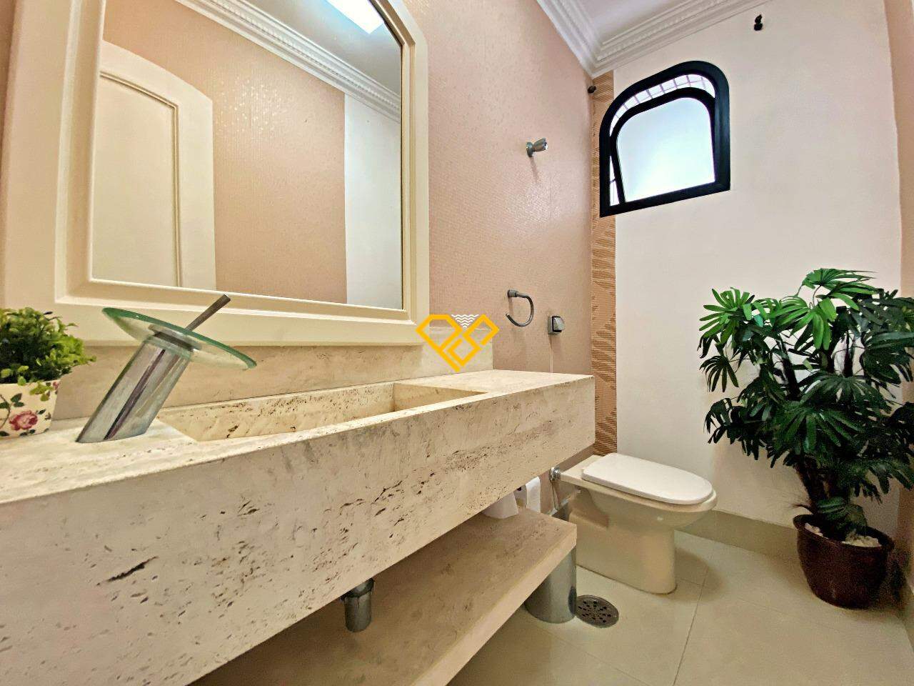 Apartamento à venda no Boqueirão: Lavabo