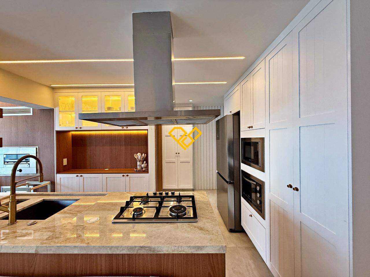 Apartamento à venda no Gonzaga: Cozinha