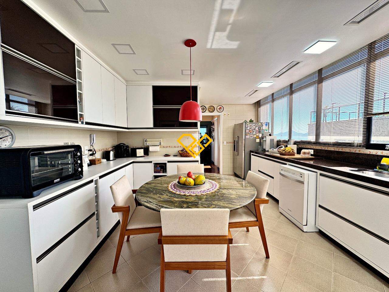 Apartamento à venda no Aparecida: Cozinha