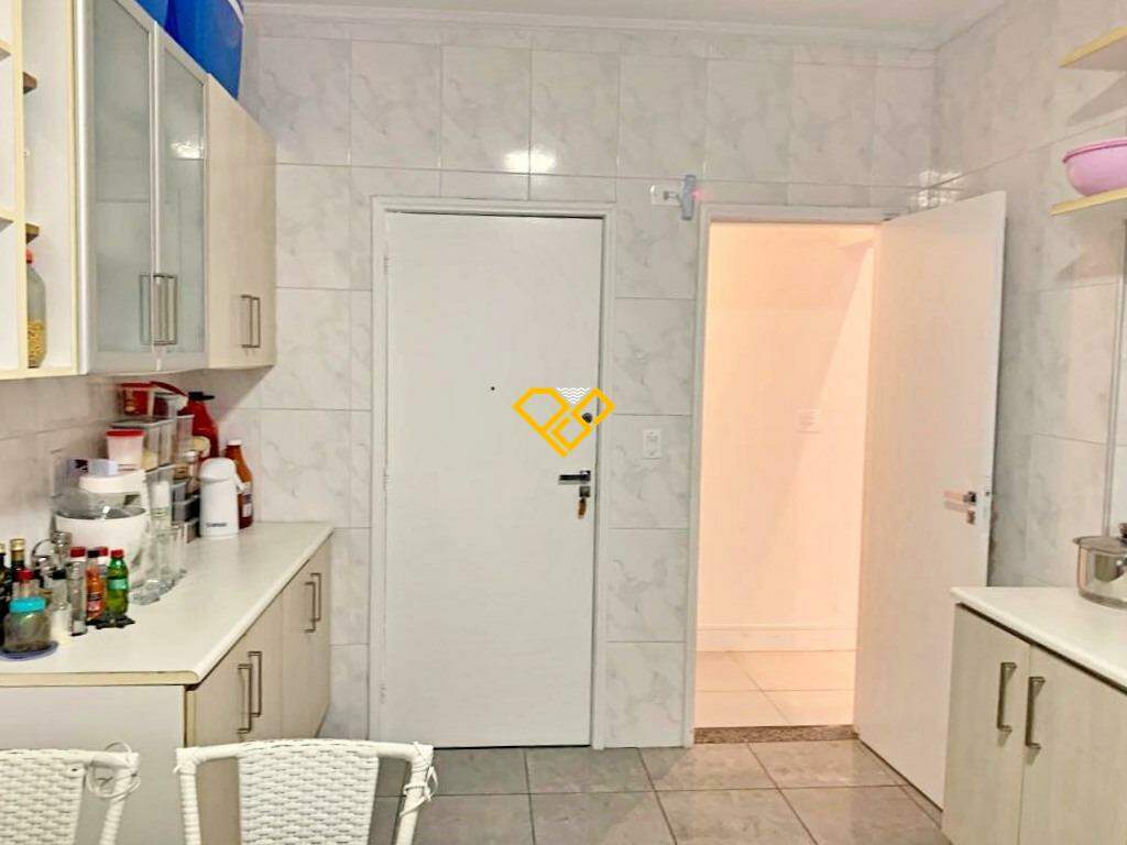 Apartamento à venda no Embaré: Cozinha