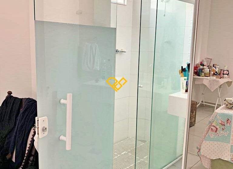 Apartamento à venda no Embaré: Wc suíte 1
