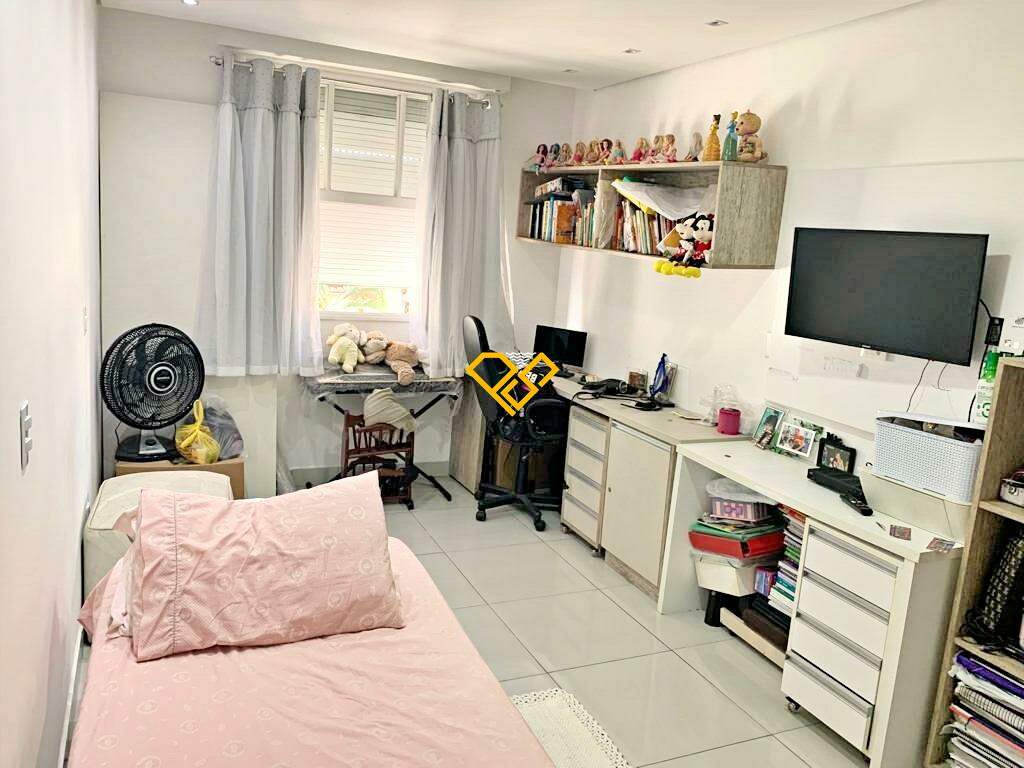 Apartamento à venda no Embaré: Suíte 2