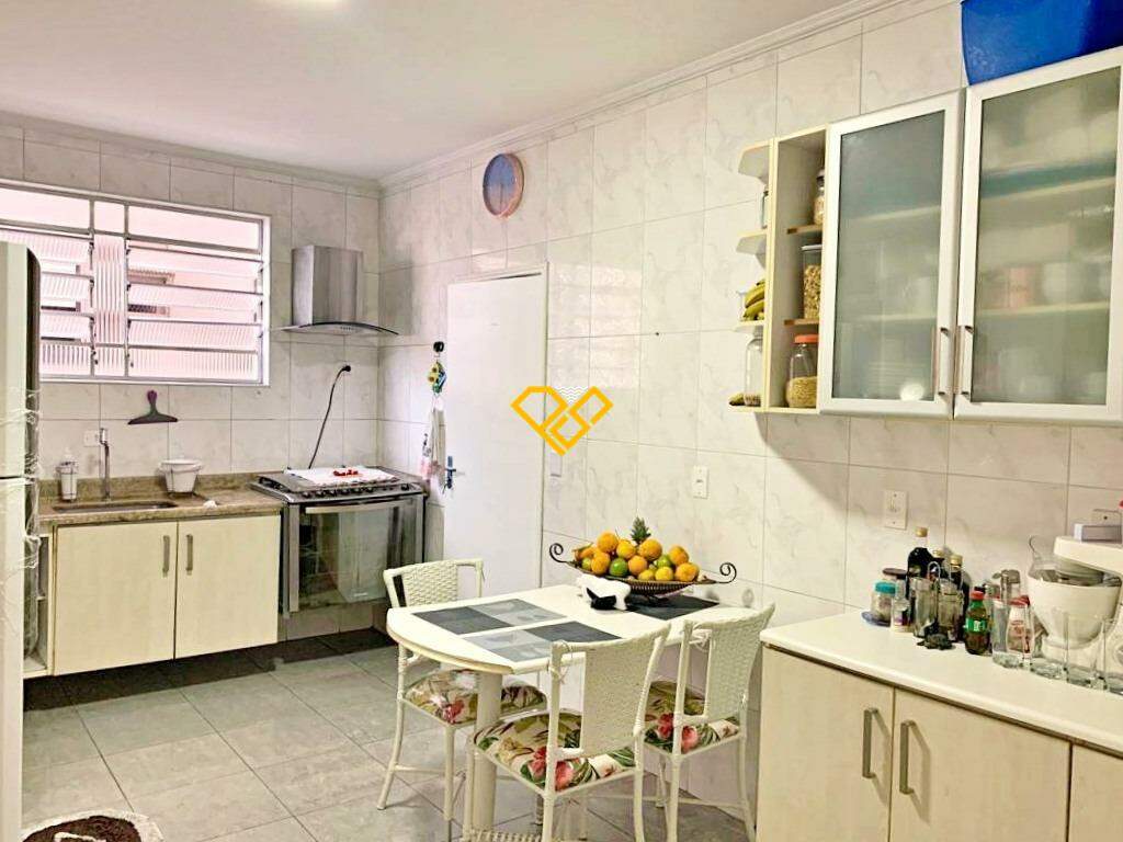 Apartamento à venda no Embaré: Cozinha