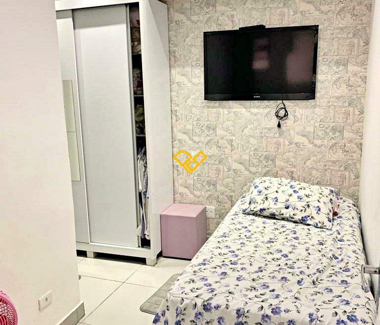 Apartamento à venda no Embaré: Dependência