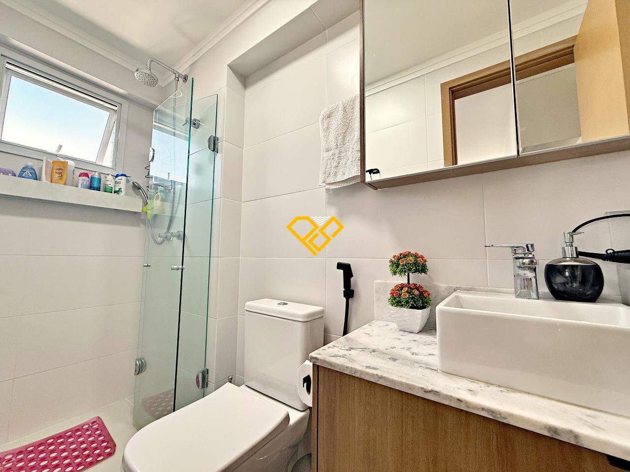 Apartamento à venda no Gonzaga: Wc suíte