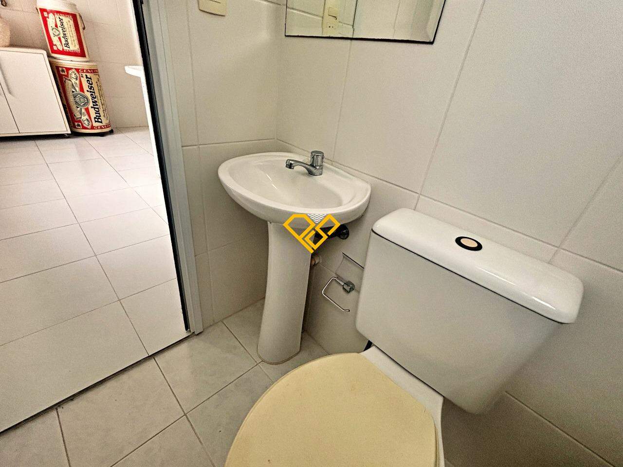 Apartamento à venda no Embaré: Wc de serviço