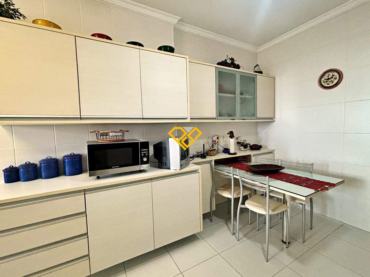 Apartamento à venda no Embaré: Cozinha