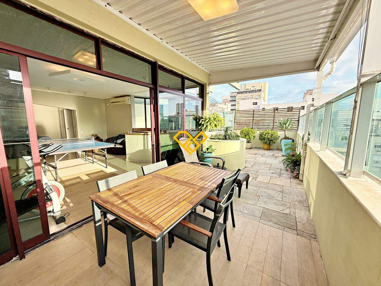 Cobertura à venda no Gonzaga: Varanda gourmet com churrasqueira