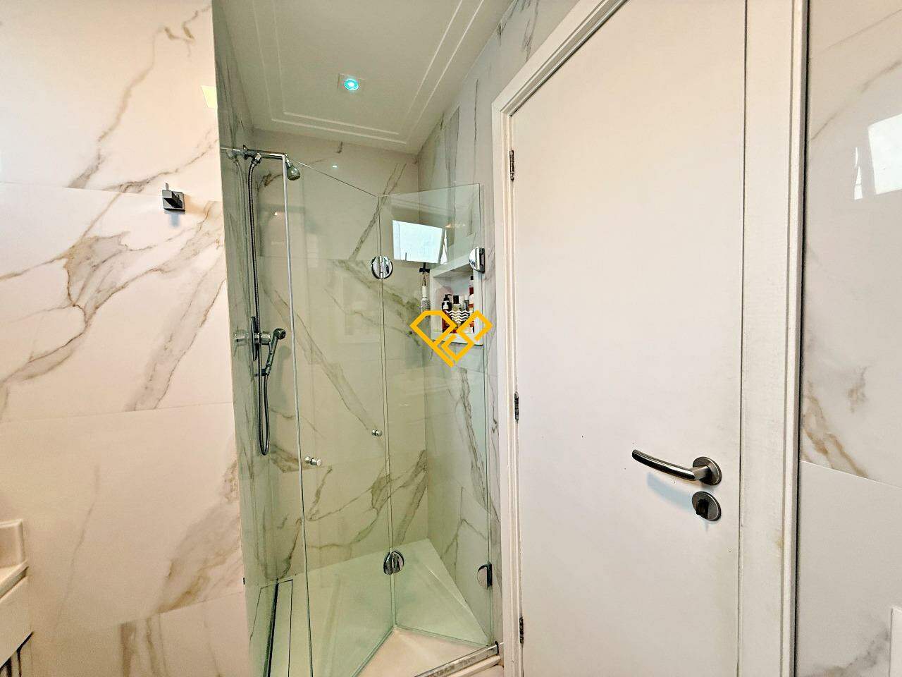 Cobertura à venda no Gonzaga: Wc suíte 3