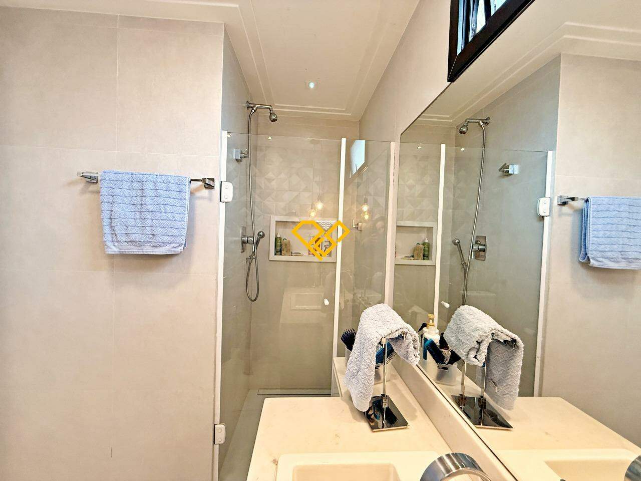 Cobertura à venda no Gonzaga: Wc suíte 2