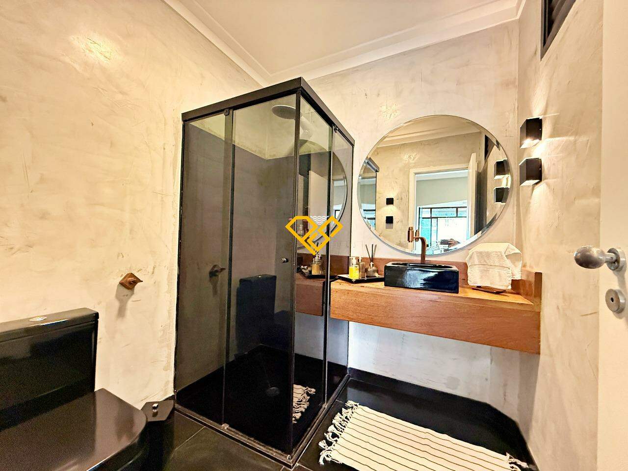 Cobertura à venda no Gonzaga: Lavabo