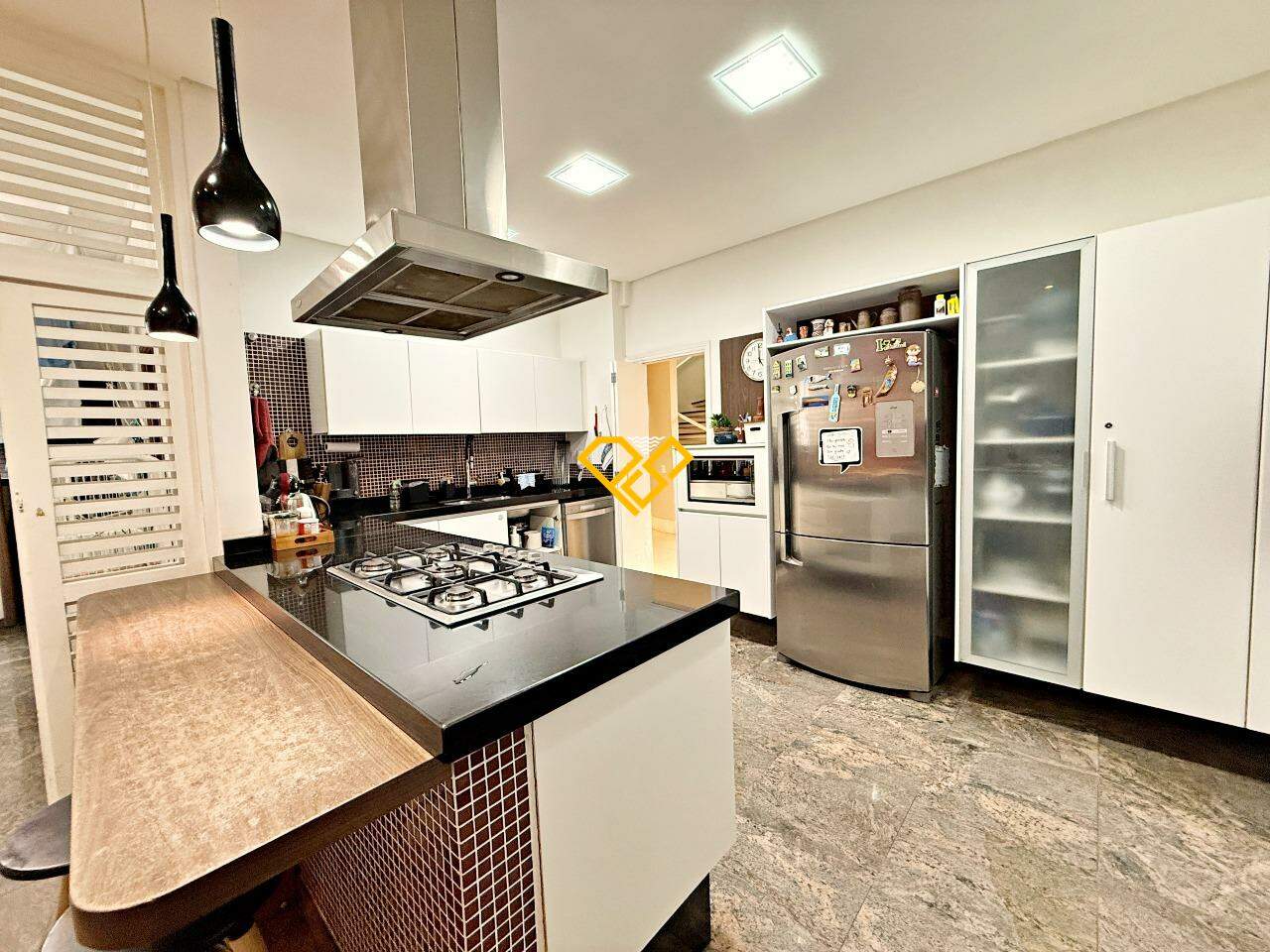 Cobertura à venda no Gonzaga: Cozinha