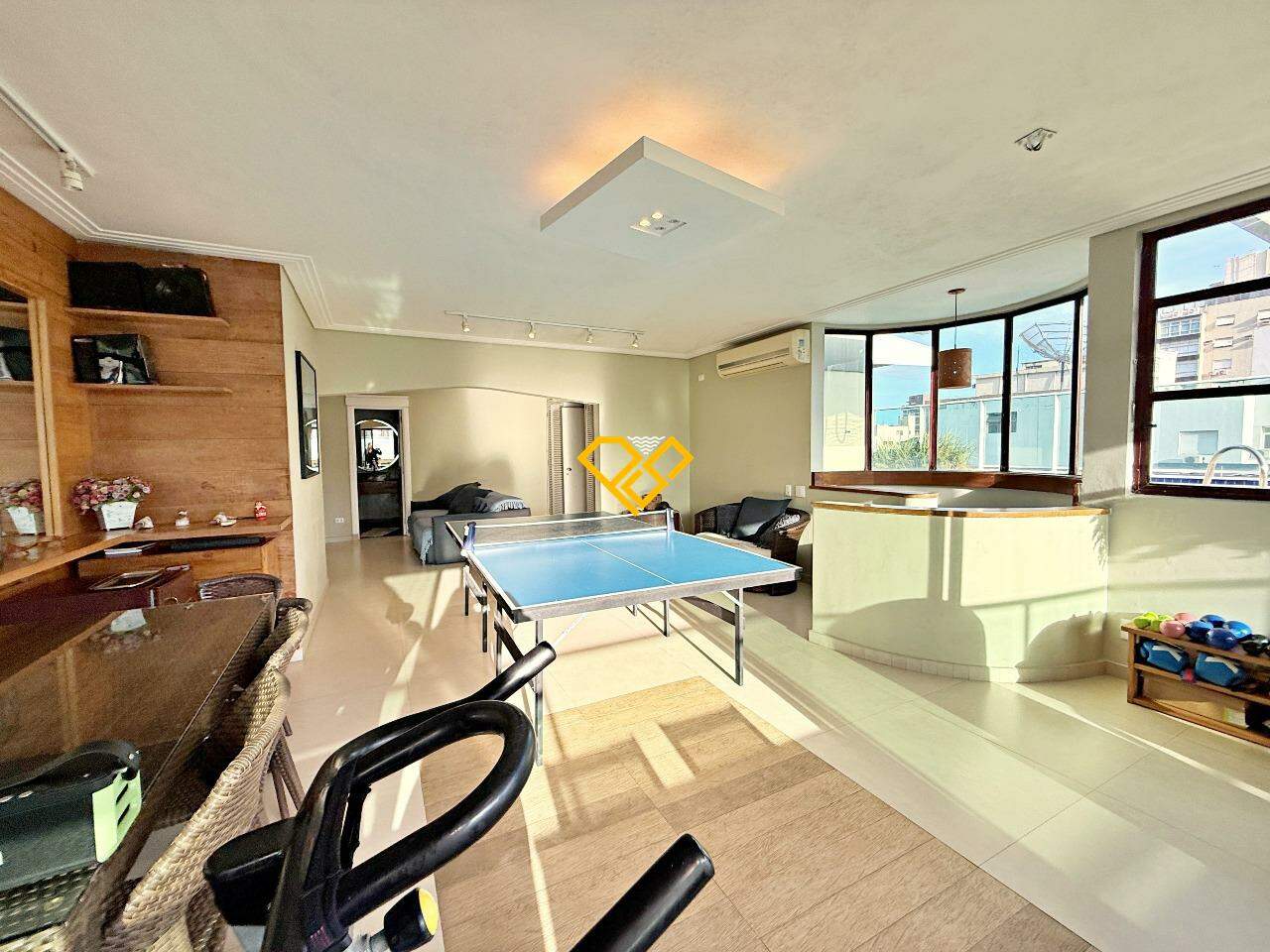 Cobertura à venda no Gonzaga: Sala piso superior