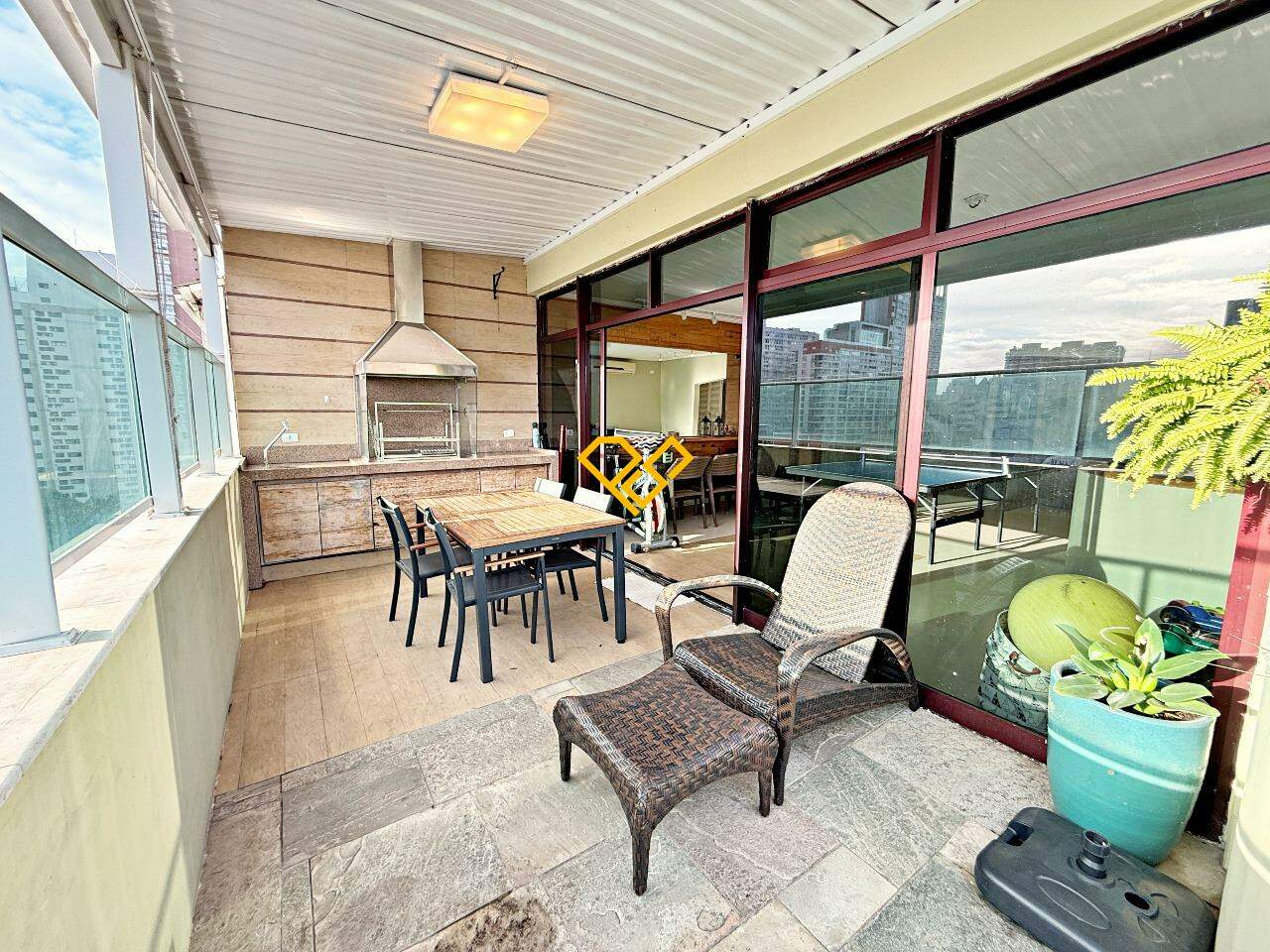 Cobertura à venda no Gonzaga: Varanda gourmet com churrasqueira