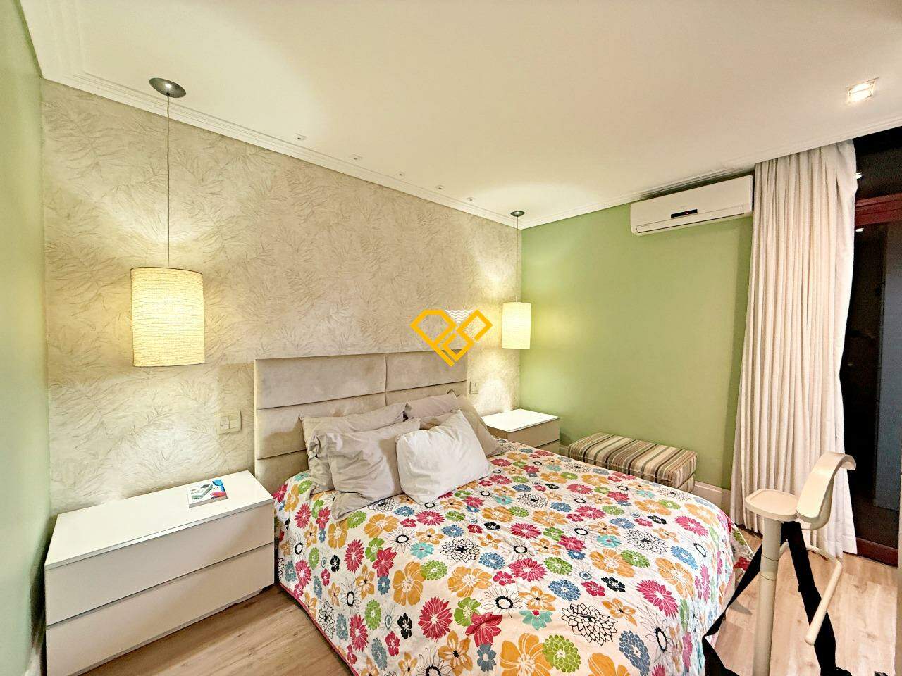 Cobertura à venda no Gonzaga: Suíte 1 - piso superior