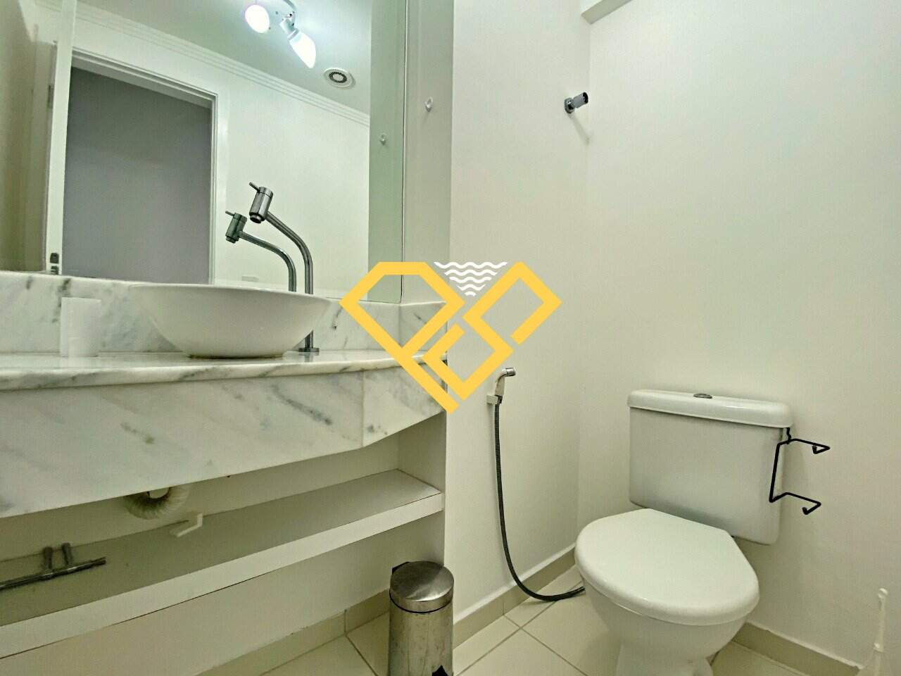 Apartamento à venda no Encruzilhada: LAVABO